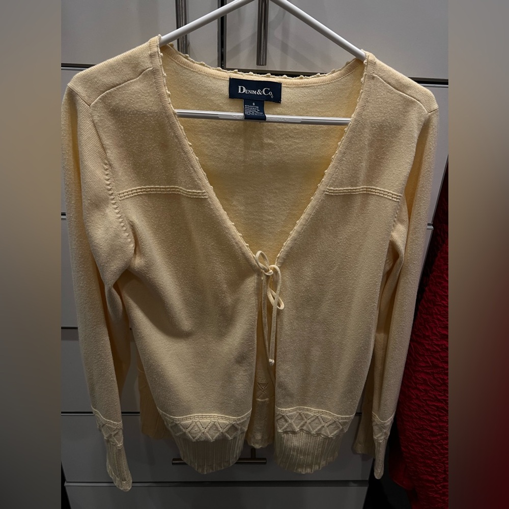 Light yellow tie front long sleeve sweater in small by Denim Co cotton blend